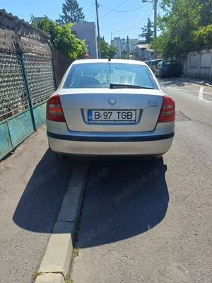 Vand skoda octavia ll an 2005  1,6 benzina