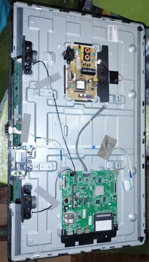 Tv LG 32LK610BPLB defect - imagine 3