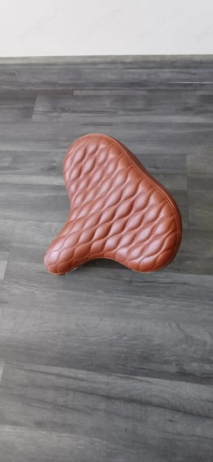 Vand sa bicicleta, Velo, Spuma/Vinil, 275x270 mm, Maro (APROAPE NOU) - imagine 3