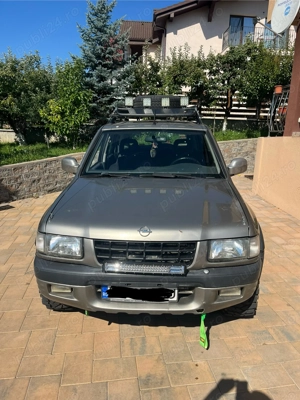 Opel Frontera 2.2 DTI - imagine 2