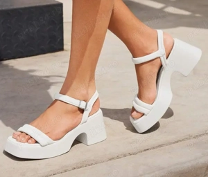 Sandale albe truck sole, mar.40 - 26 cm, talpa usoara