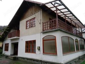 Vila de vinzare in Orasul Busteni (Prahova) cu vedere la Cruce-Bucegi