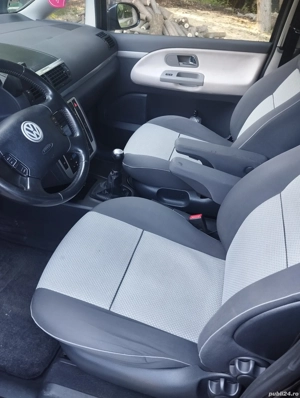 Wolsvagen Saran - imagine 4 Wolsvagen Saran - imagine 4