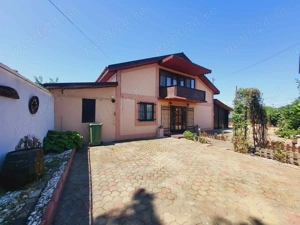 Casă cu sală de evenimente,piscină și 1000 mp   ideal locuit + afacere