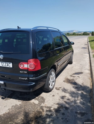 Wolsvagen Saran - imagine 6 Wolsvagen Saran - imagine 6