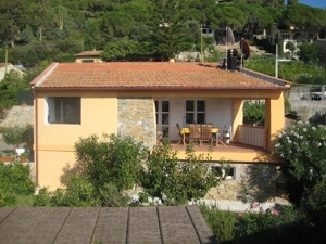 Vila de vanzare in Italia Insula Elba schimb terenuri in Romania - imagine 2