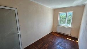 Vând apartament 3 camere  - imagine 2