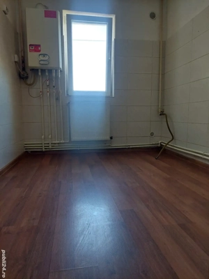 Vând apartament 3 camere - imagine 8