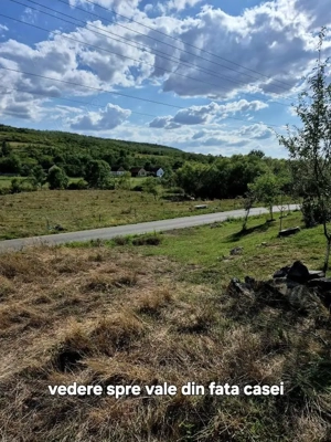 Teren Stanciova cu fundatie, casuta mica + șură din lemn si lut - 1182mp - imagine 3