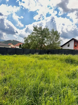 De vanzare teren in Cristian INTRE CASE toate utilitatile la poarta - imagine 3