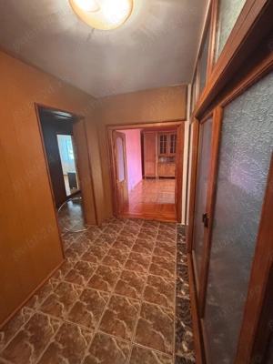 Apartament 4 camere de vinzare