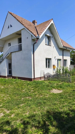 Vila cu 2 apartamente  - imagine 5 Vila cu 2 apartamente  - imagine 5