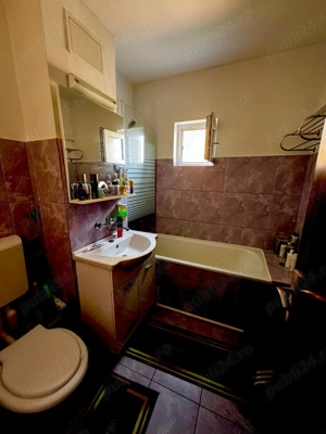 Proprietar vand apartament confort1, dec.-3 camere in zona Lipovei mobilat complet pret105,000 euro - imagine 5