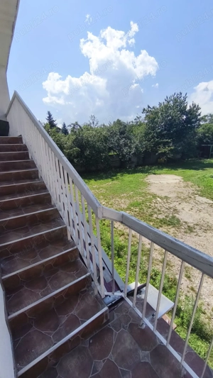 Vila cu 2 apartamente  - imagine 3 Vila cu 2 apartamente  - imagine 3