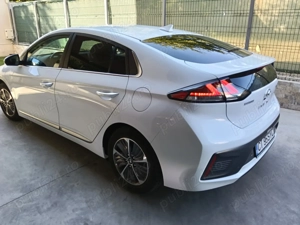 Hyundai ioniq 2022 Plug-in - imagine 3 Hyundai ioniq 2022 Plug-in - imagine 3
