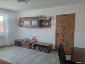 Apartament 2 camere nedecomandat   50 mp   Etaj 4   Șarpantă la scară   Priveliște Munții Părâng  - imagine 5 Apartament 2 camere nedecomandat   50 mp   Etaj 4   Șarpantă la scară   Priveliște Munții Părâng  - imagine 5