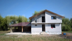 Casă individuală modernă, construcție 2021 – spațioasă, luminoasă Lazuri
