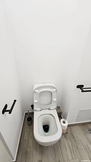 Persoana fizica, ofer spre vânzare apartament 3 camere  - imagine 4