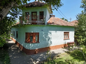 Casa 4 camere în Ineu str.Octavian Goga, teren 1079 mp pe colț  - imagine 3