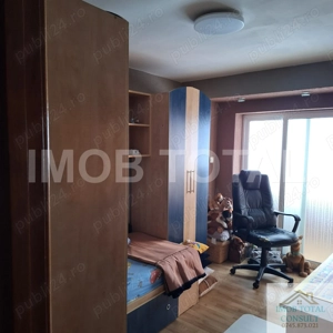 Apartament 4 camere , transformat in 3, Gavana 3, mobilat - imagine 5