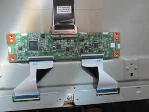 T-con INNOLUX perfect functional, recuperat dintr-un tv led Panasonic TX-58GXW804 functional