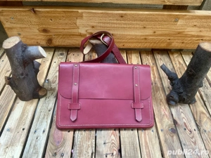Geantă unicală din piele, cusută handmade   pentru bărbați cu stil și atitudine + bonus Gratis