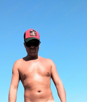 Loverboy disponibil doar pt femeile inteligente și capabile 