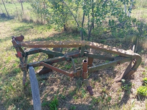 Vand 2 pluguri tractor - imagine 4 Vand 2 pluguri tractor - imagine 4