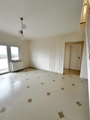 Apartament spațios cu pod amenajat și 2 balcoane, renovat   Dâmbovița