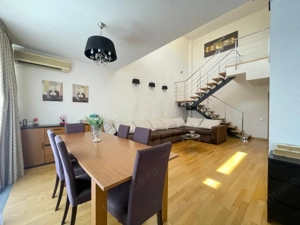 Apartament cu 5 camere si terasa spatioasa + 2 locuri de parcare
