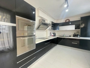 Apartament cu 5 camere si terasa spatioasa + 2 locuri de parcare - imagine 3