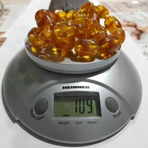 Mărgele de chihlimbar 