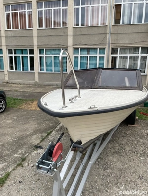 Barca 5.30m fara motor plus peridoc