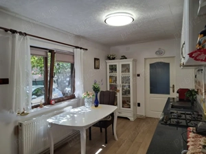 Vand casa 4 camere, Loc. Petelea, la 5,5 km de Reghin, Mures   - imagine 6