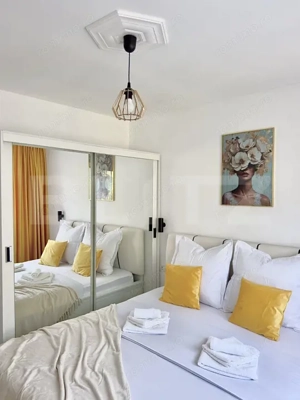 Apartament deosebit cu 3 camere, etaj 3, Zona Spitalul Judetean - imagine 4