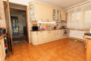 Vila exclusivistă, de vanzare, cu 8 camere, 400 mp, zona Periș  - imagine 5