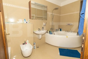 Vila exclusivistă, de vanzare, cu 8 camere, 400 mp, zona Periș  - imagine 16