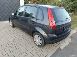 De vanzare Ford fiesta 1.3 benzina - imagine 4
