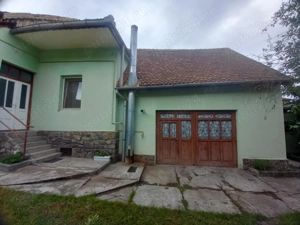 Casa de vanzare la Baraolt, zona centrala - imagine 2