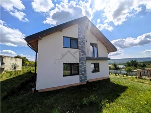 Casa noua, mobilata, 5 camere, teren 404 sau 1000 mp Chicerea