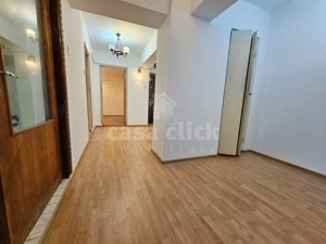 Apartament 3 camere decomandat, Mazepa 1   central, balcon generos, parțial renovat - imagine 3