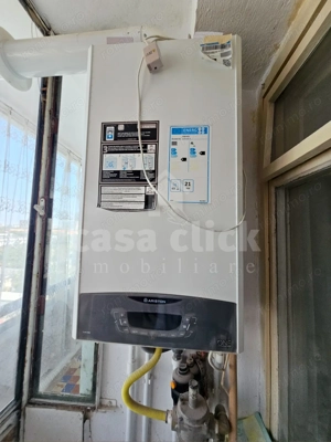 Apartament 3 camere decomandat, Mazepa 1   central, balcon generos, parțial renovat - imagine 11