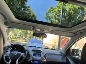 Hyundai ix35 2.0 Diesel 184 CP 4x4   Full   Automată   Unic Proprietar - imagine 3