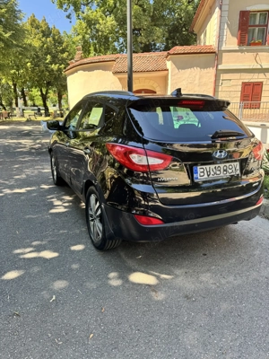 Hyundai ix35 2.0 Diesel 184 CP 4x4   Full   Automată   Unic Proprietar - imagine 6
