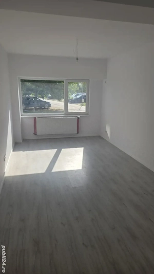apartament 3 camere de inchiriat pentru uz comercial,  eventual si familii - imagine 4 apartament 3 camere de inchiriat pentru uz comercial,  eventual si familii - imagine 4