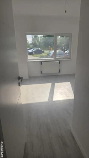 apartament 3 camere de inchiriat pentru uz comercial,  eventual si familii - imagine 8 apartament 3 camere de inchiriat pentru uz comercial,  eventual si familii - imagine 8