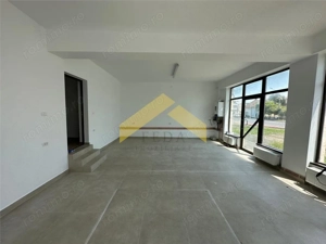 Spatiu comercial de vanzare zona Gradiste pe principala