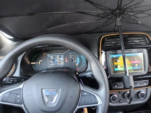 Vand Dacia Spring din anul 2022 - imagine 4