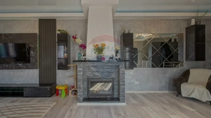 Casă / Vilă Săsească cu 6 camere de vânzare in Vulcan, Brasov - imagine 6