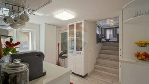 Casă / Vilă Săsească cu 6 camere de vânzare in Vulcan, Brasov - imagine 12